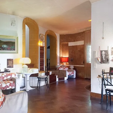 Villa La Vela Di Castro *