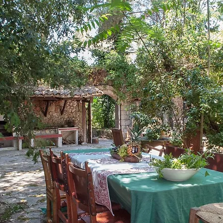 Villa La Vela Di Castro